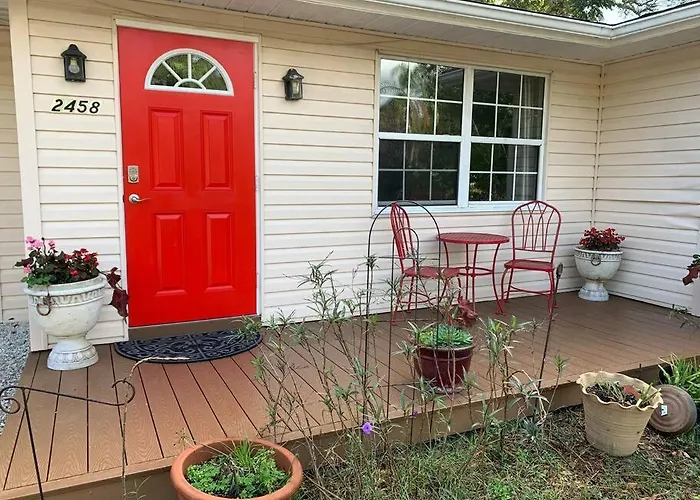 Cozy Cottage Near Beaches And Downtown Sarasota