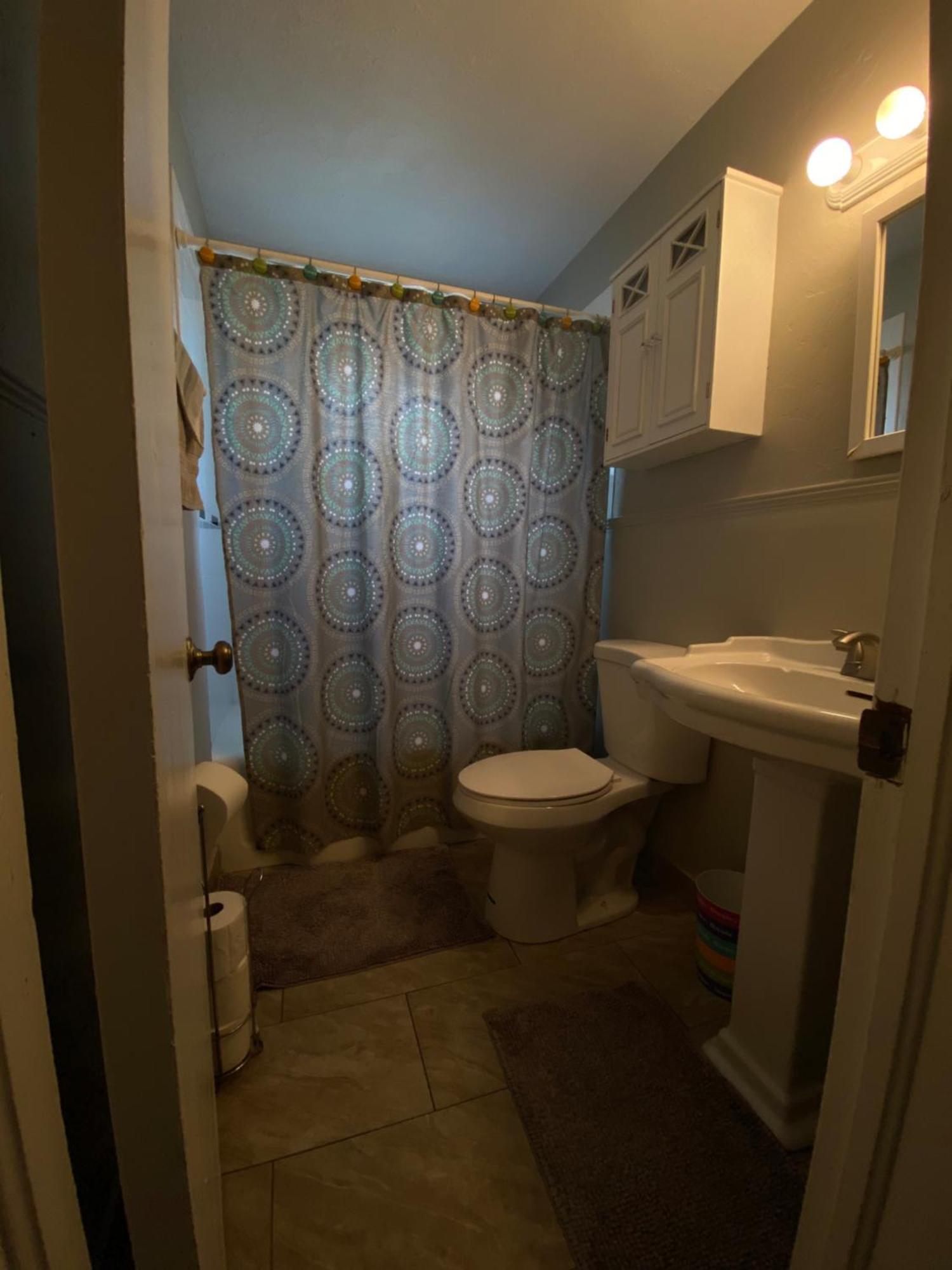 Cozy Near Beaches And Downtown